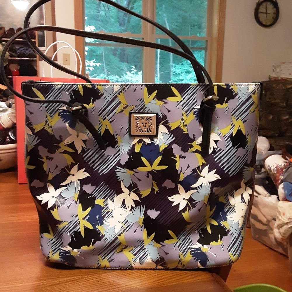 Anne Klein tote